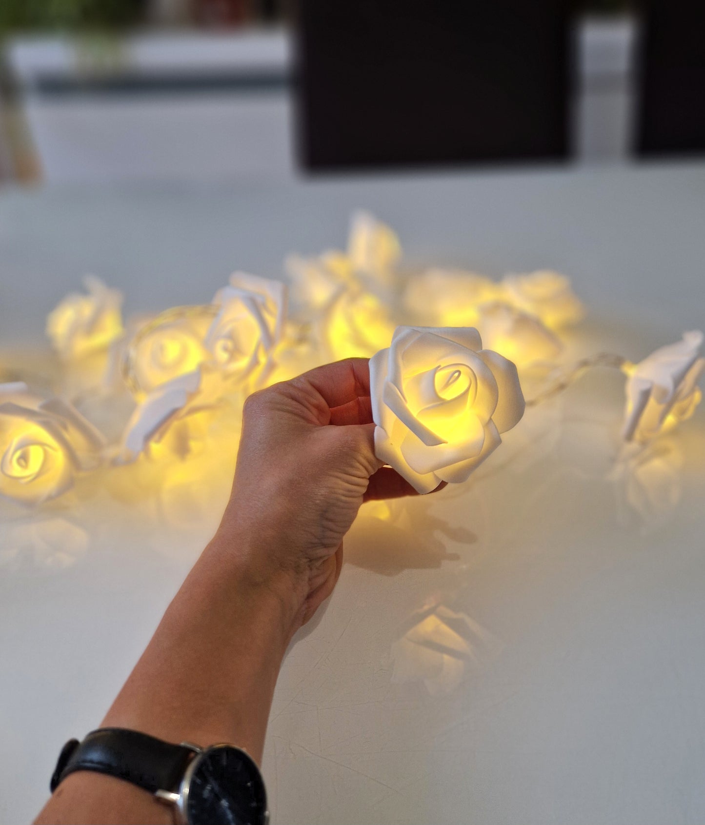 Guirlande LED 20 roses blanches – 3m – décoration mariage / arche